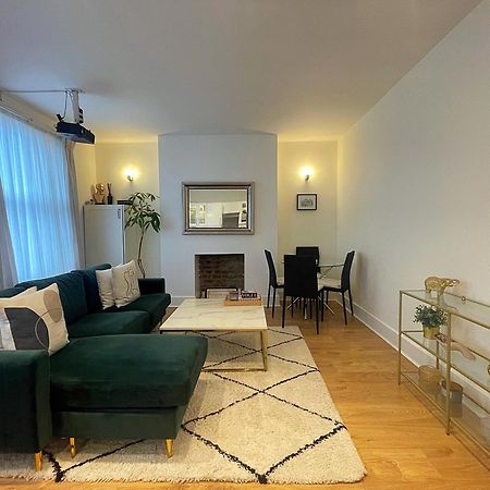 Queen Bedroom In Maida Vale Лондон Экстерьер фото