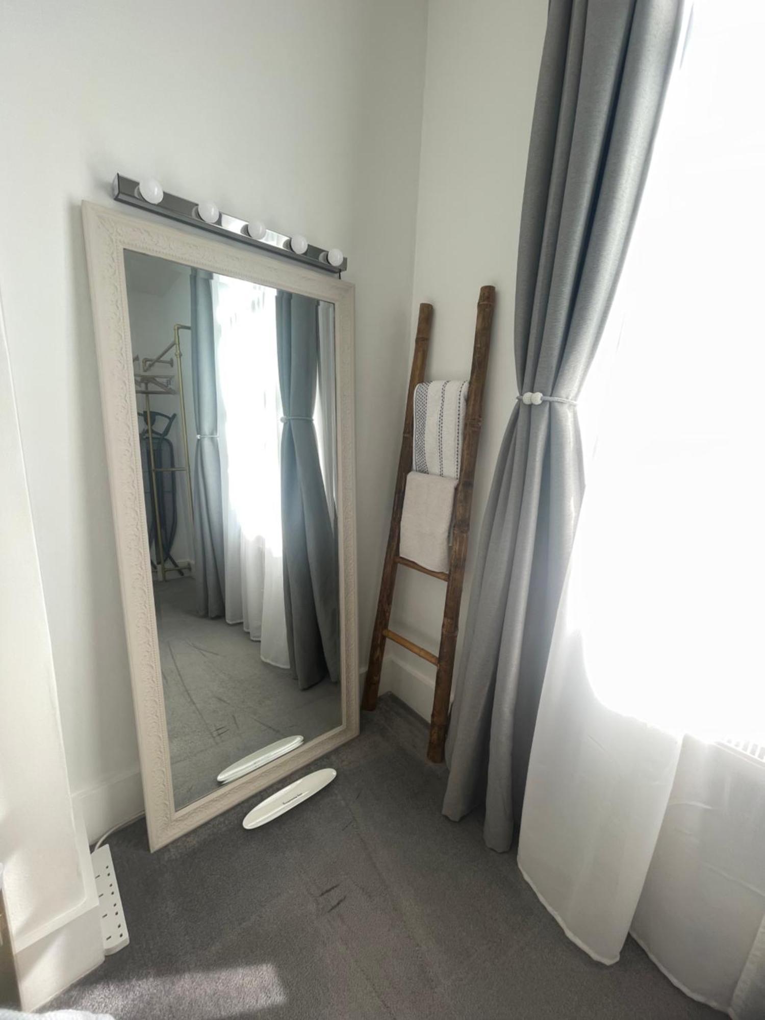 Queen Bedroom In Maida Vale Лондон Экстерьер фото